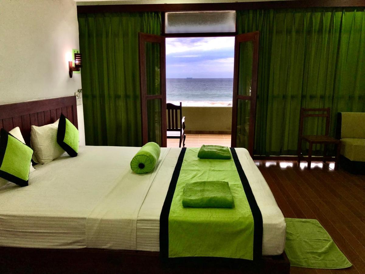 Serenade Beach Hotel 히카두와 외부 사진
