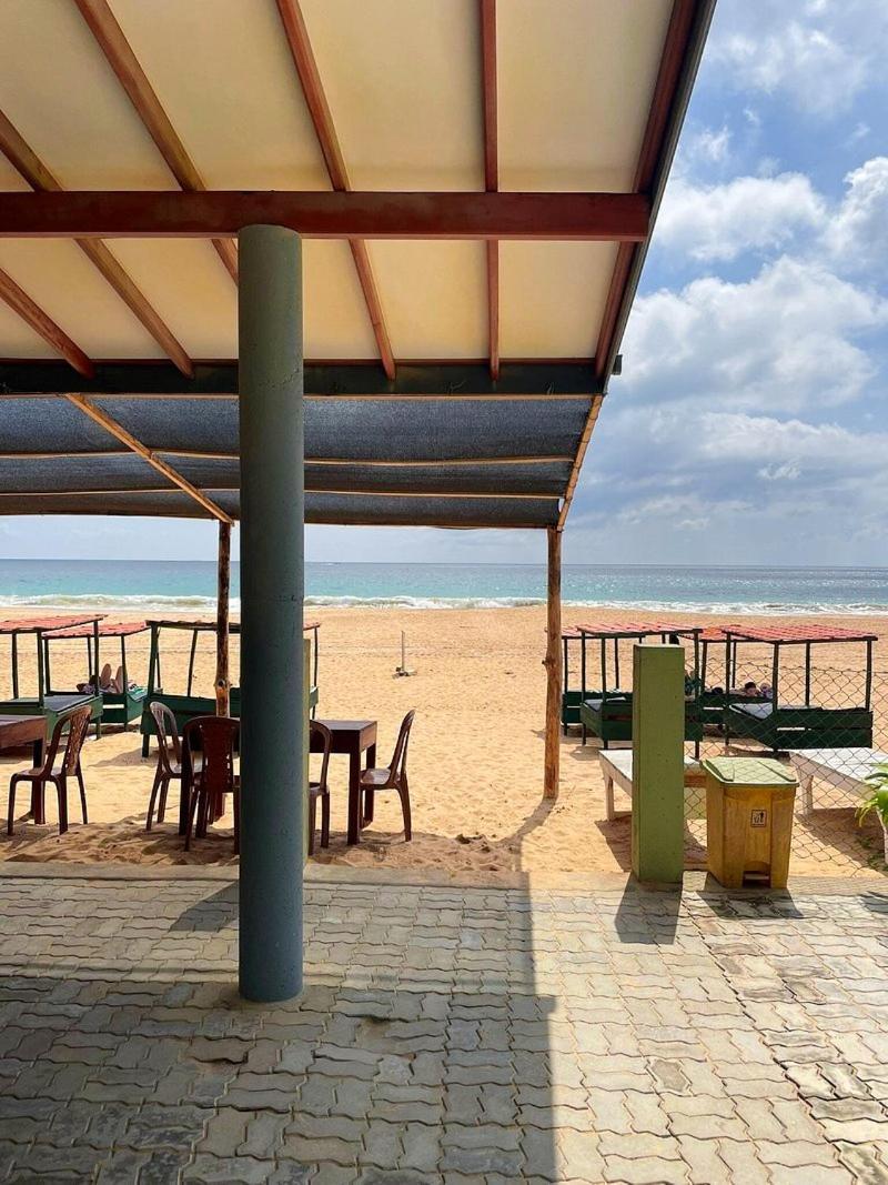 Serenade Beach Hotel 히카두와 외부 사진